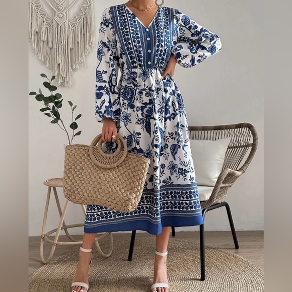 Vacation all over floral print, blue midi dress with lantern sleeves. - Picture 3 of 4